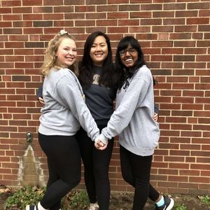 Meet your Posher, Julia